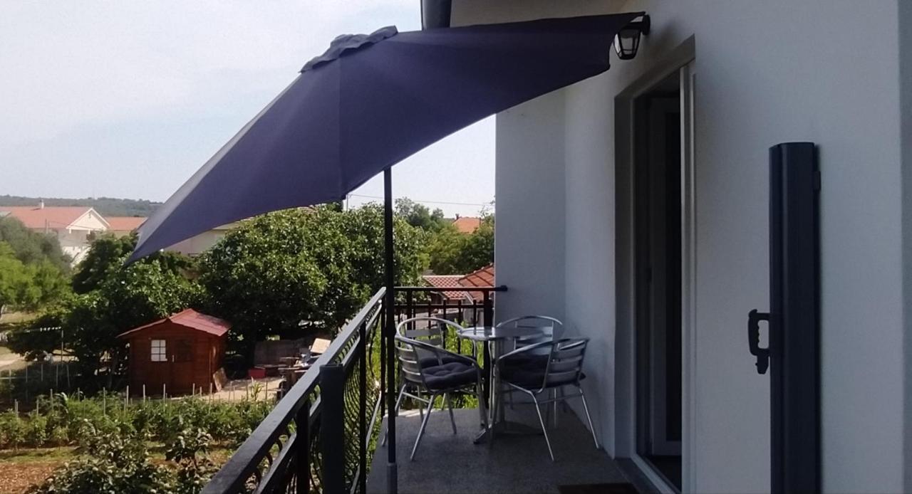 Apartman Greta Sukošan Buitenkant foto